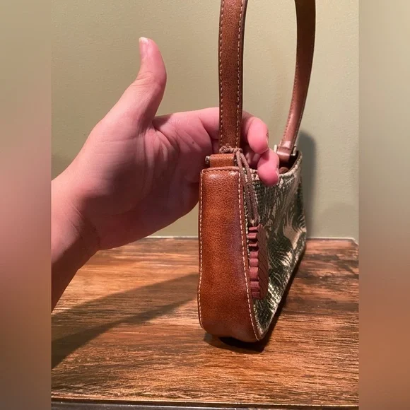 Liz Claiborne Palm Tree Bag - Picture 9 of 9